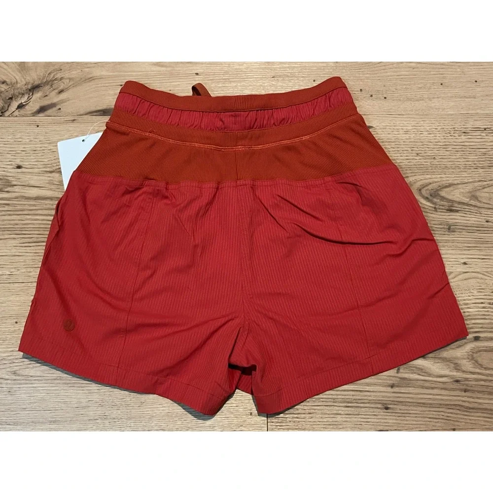 Lululemon Dance Studio‎ High Rise Short 3.5 Autumn Red Size 0 NWT LW7CCGS